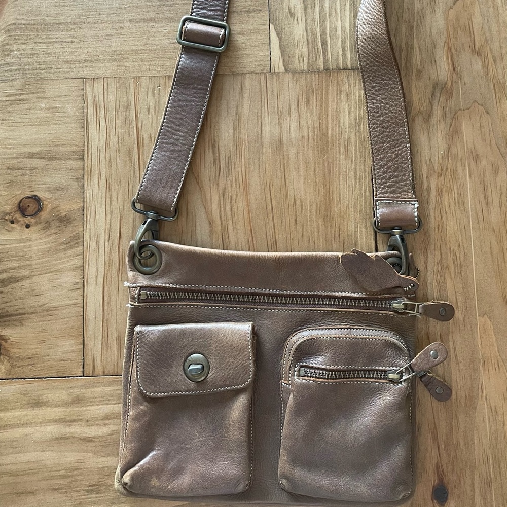 Roots Brown Leather Purse